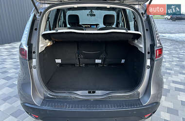 Минивэн Renault Scenic 2013 в 