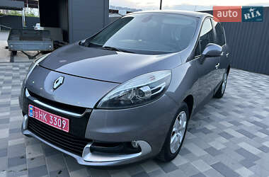 Минивэн Renault Scenic 2013 в 