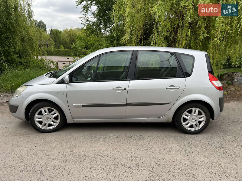 Минивэн Renault Scenic 2005 в Ровно