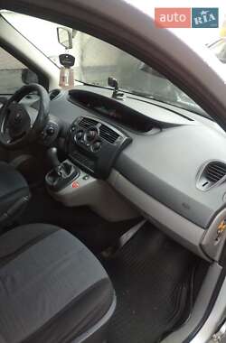 Минивэн Renault Scenic 2006 в 