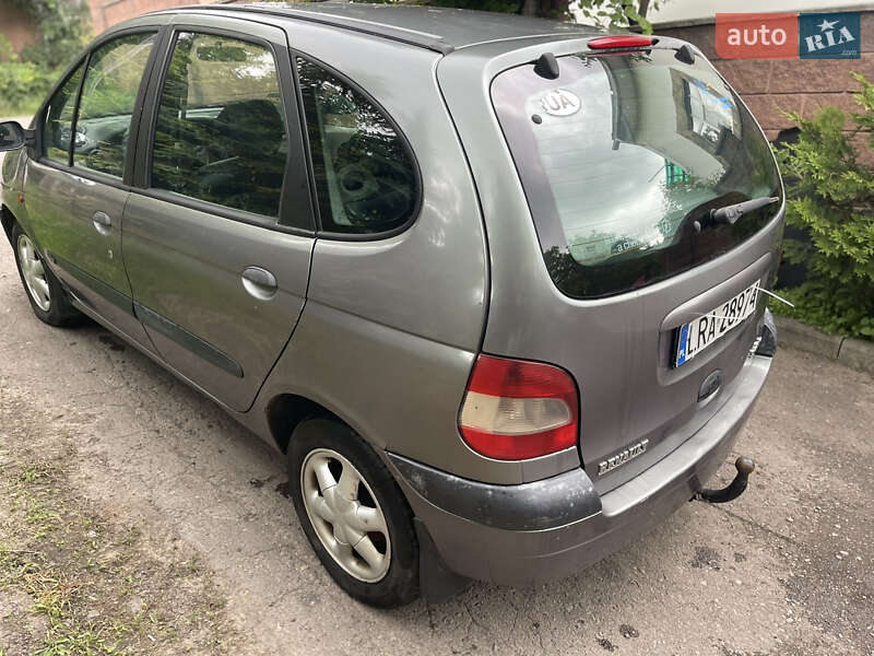 Мінівен Renault Scenic 2000 в Рівному