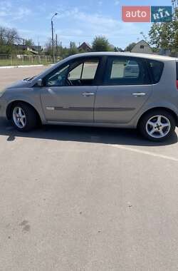 Минивэн Renault Scenic 2005 в 