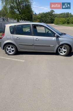 Минивэн Renault Scenic 2005 в 
