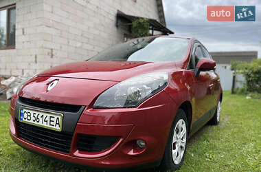 Минивэн Renault Scenic 2010 в 