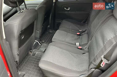 Минивэн Renault Scenic 2010 в 