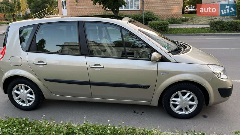 Минивэн Renault Scenic 2006 в Ананьеве