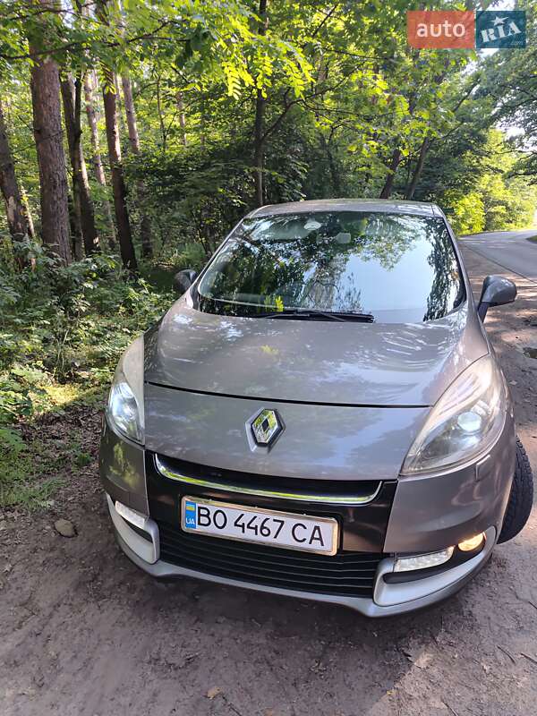 Минивэн Renault Scenic 2013 в Бережанах