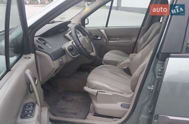 Минивэн Renault Scenic 2004 в 