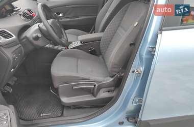Минивэн Renault Scenic 2009 в 
