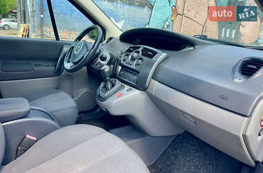 Минивэн Renault Scenic 2006 в 