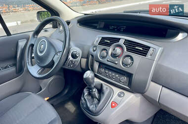 Минивэн Renault Scenic 2006 в 