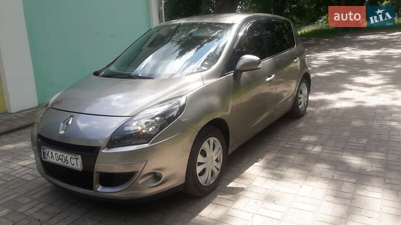 Мінівен Renault Scenic 2009 в Глухові