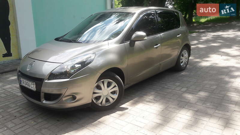 Мінівен Renault Scenic 2009 в Глухові