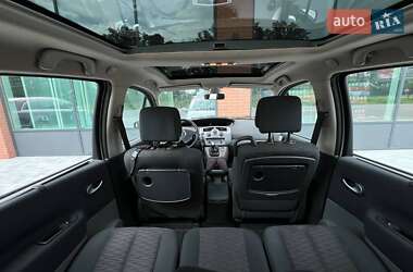 Минивэн Renault Scenic 2008 в 