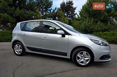 Минивэн Renault Scenic 2013 в 
