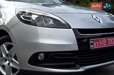 Минивэн Renault Scenic 2013 в 
