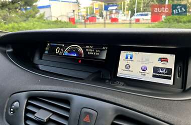 Минивэн Renault Scenic 2013 в 