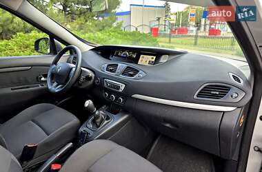 Минивэн Renault Scenic 2013 в 