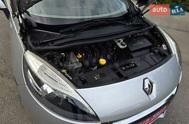 Минивэн Renault Scenic 2013 в 