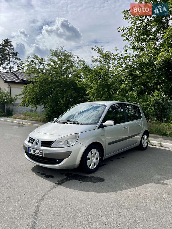 Минивэн Renault Scenic 2007 в Буче