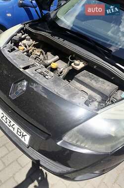 Минивэн Renault Scenic 2010 в 