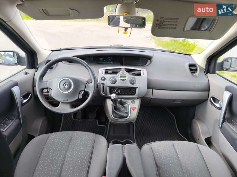 Минивэн Renault Scenic 2007 в Ровно