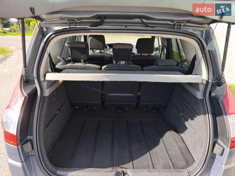Минивэн Renault Scenic 2007 в Ровно