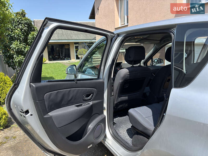 Мінівен Renault Scenic 2011 в Івано-Франківську фото 10 Мінівен Renault Scenic 2011 в Івано-Франківську