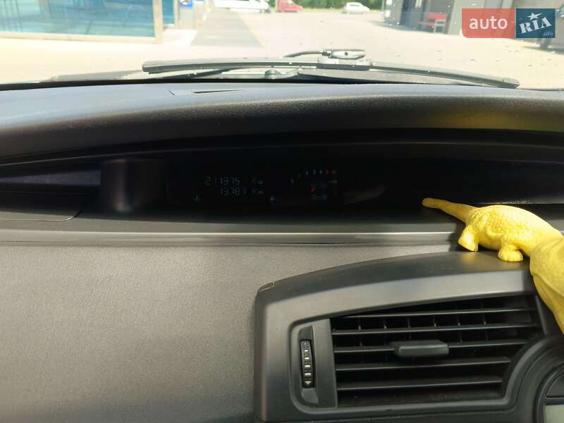 Минивэн Renault Scenic 2007 в Ровно