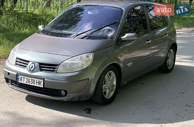 Минивэн Renault Scenic 2004 в 