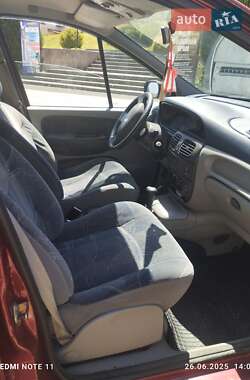 Минивэн Renault Scenic 2000 в 