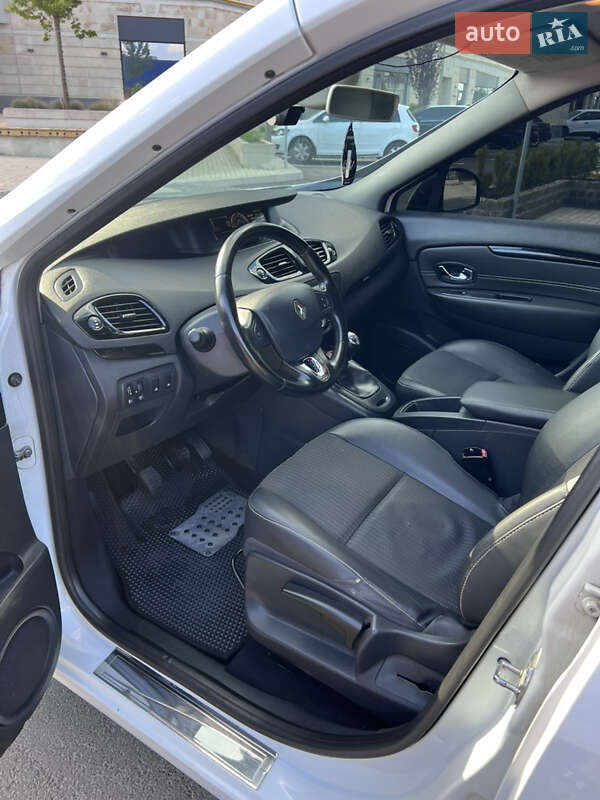 Мінівен Renault Scenic 2013 в Умані