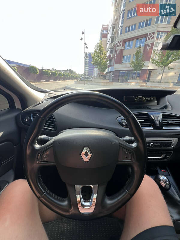 Мінівен Renault Scenic 2013 в Умані
