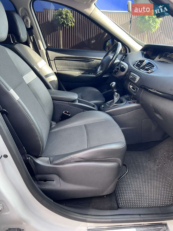 Мінівен Renault Scenic 2013 в Умані