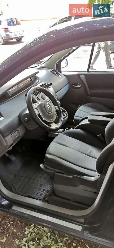 Минивэн Renault Scenic 2005 в Киеве