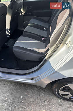 Минивэн Renault Scenic 2004 в 