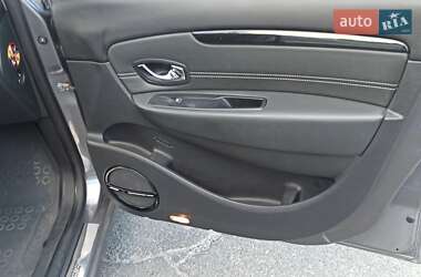 Минивэн Renault Scenic 2013 в 