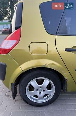 Минивэн Renault Scenic 2006 в 