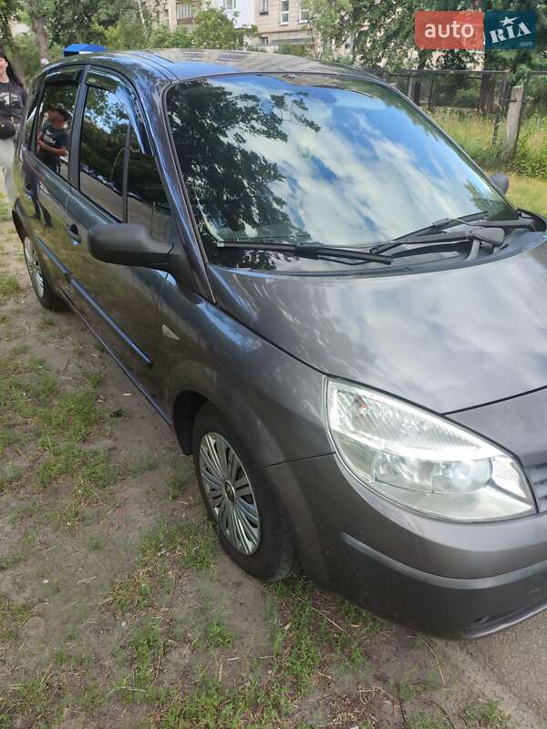 Минивэн Renault Scenic 2005 в Киеве