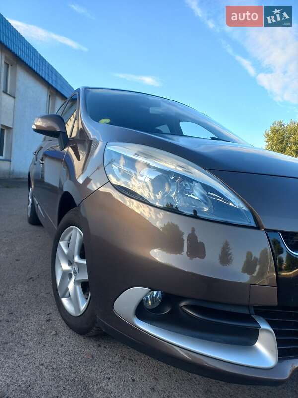 Минивэн Renault Scenic 2012 в Радивилове