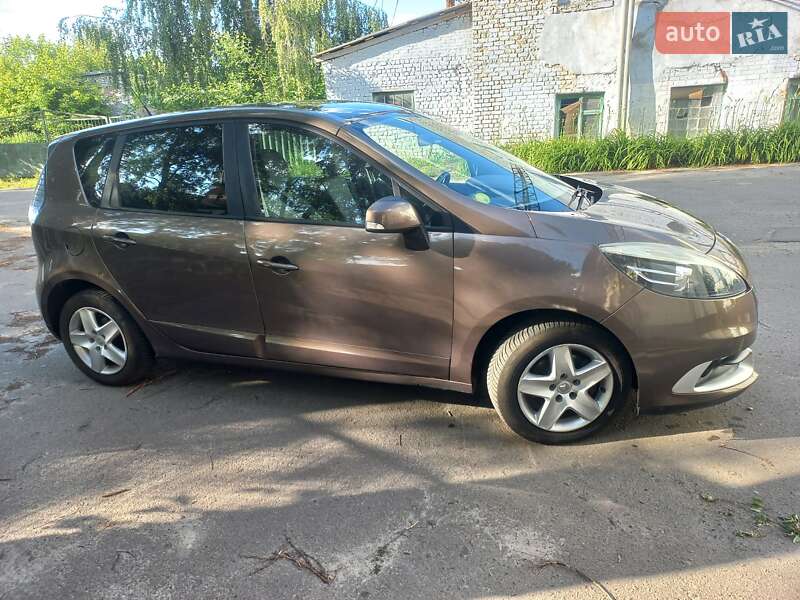 Минивэн Renault Scenic 2012 в Радивилове