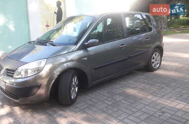 Минивэн Renault Scenic 2004 в Глухове
