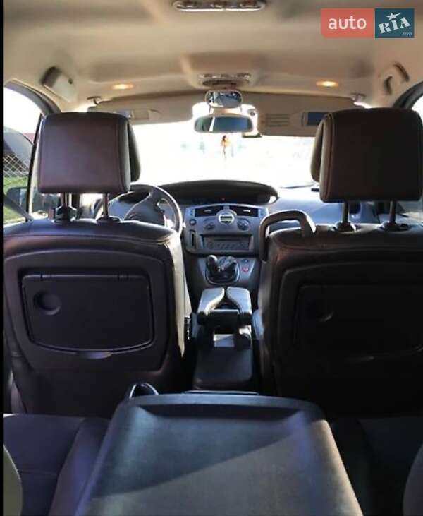 Минивэн Renault Scenic 2005 в Луцке