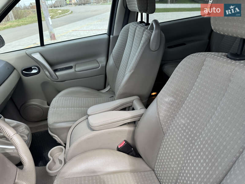 Минивэн Renault Scenic 2005 в Староконстантинове фото 11 Минивэн Renault Scenic 2005 в Староконстантинове