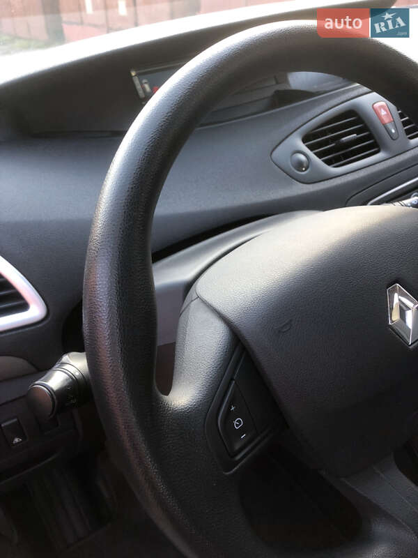 Минивэн Renault Scenic 2010 в Луцке
