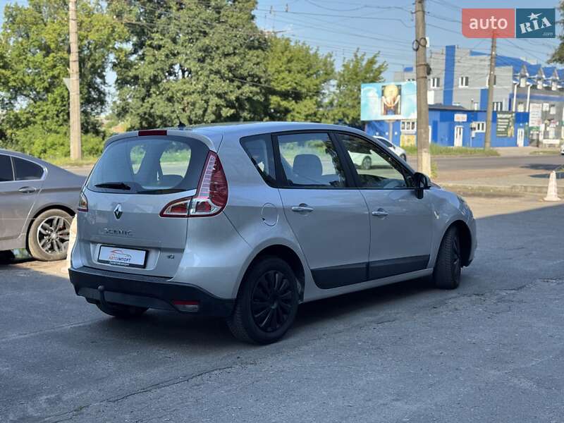Минивэн Renault Scenic 2010 в Сумах