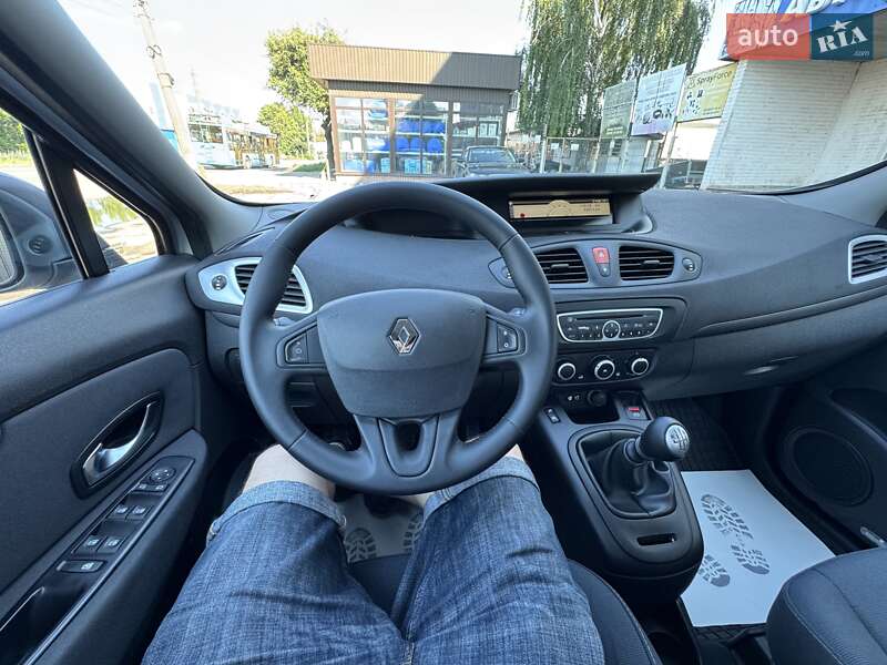 Минивэн Renault Scenic 2010 в Сумах