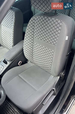 Минивэн Renault Scenic 2011 в 