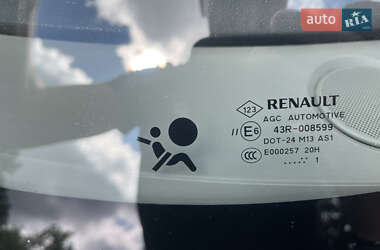 Минивэн Renault Scenic 2011 в 