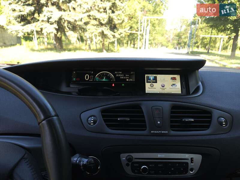 Минивэн Renault Scenic 2012 в Павлограде